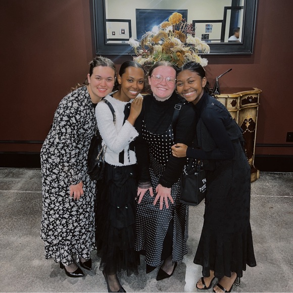 πΌπππ ππππ πΏπππππ, π°πππ’ππ - Picture 5 of 6